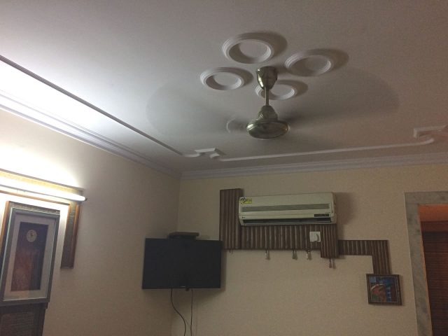 エアコン、テレビ、ファン