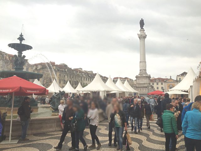 宿近くのロシオ広場