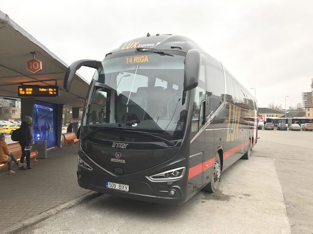 Lux Express社バス