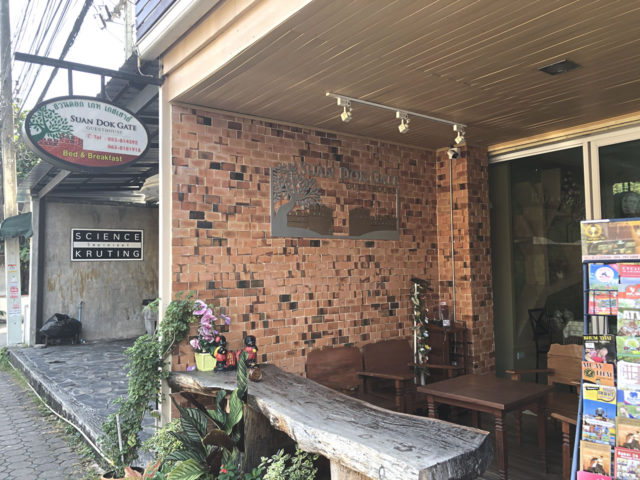 ホテルの様子 入り口外側