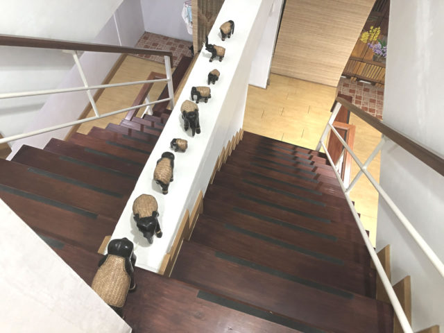 ホテルの様子 階段