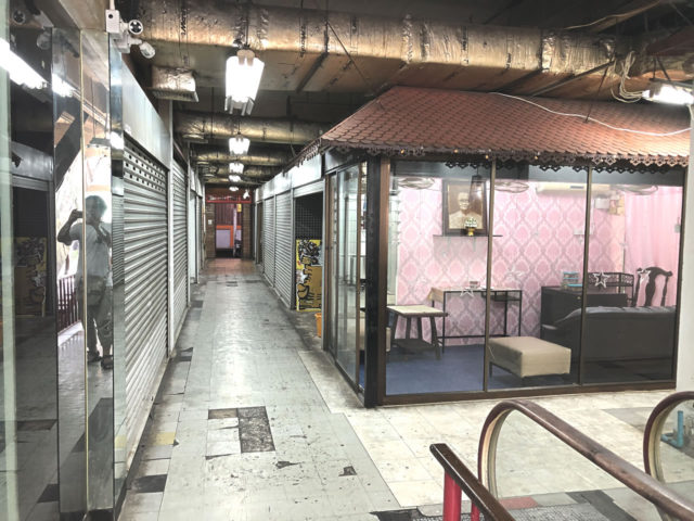 MPツアーが入っていたBayonビル、2020年1月内部の様子