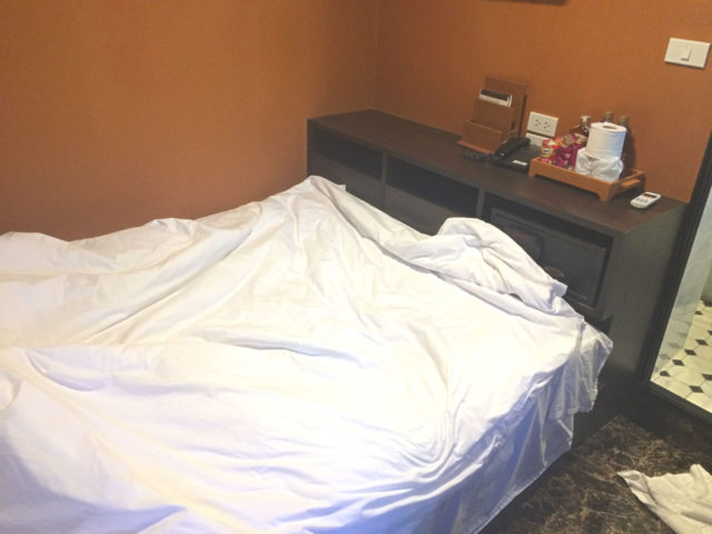 室内の様子 ベッド